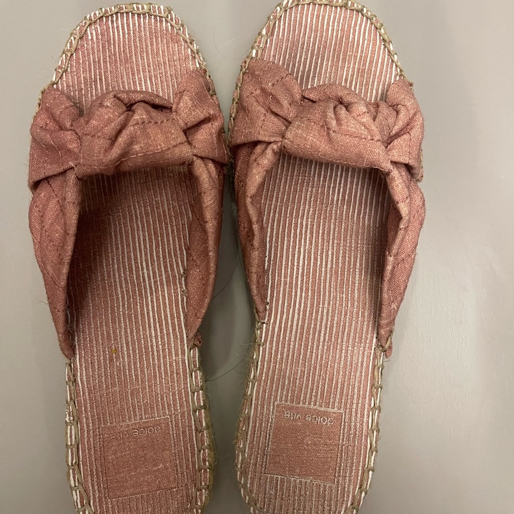 Dolce vita sandals